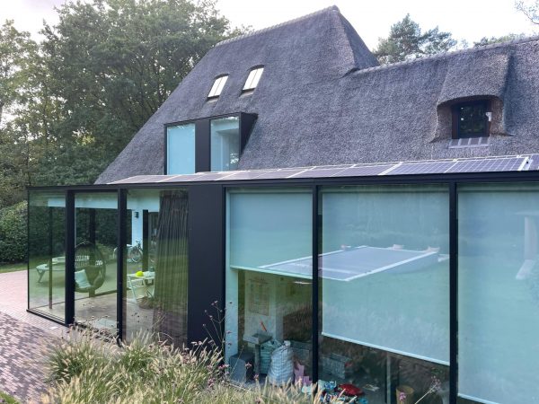Veranda met zonnepanelen