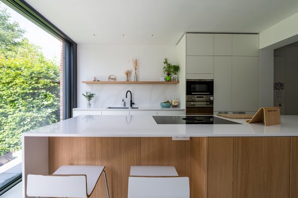 Keuken in leefveranda scandinavische stijl
