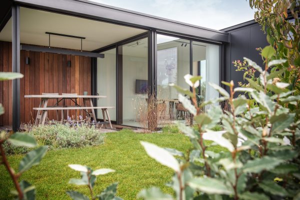 waarde woning verhogen met Miniflat tuinkamer